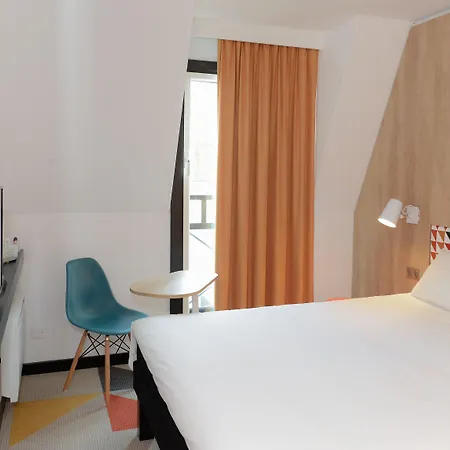 Ibis Styles Centre Historique Hotell 3*