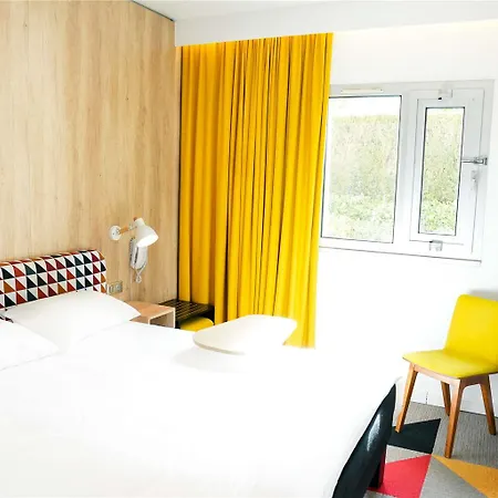 Ibis Styles Centre Paul Doumer Hotel 3*