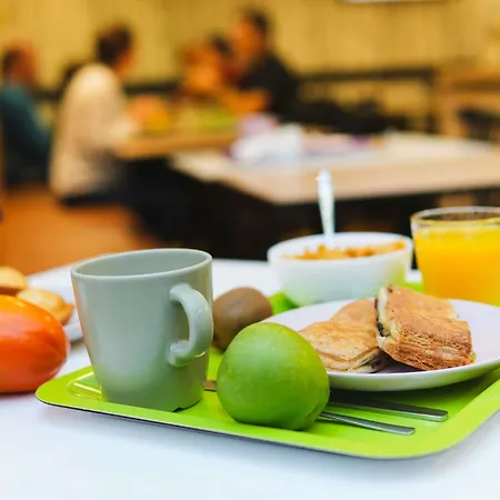 Отель Ibis Styles Centre Historique Кан