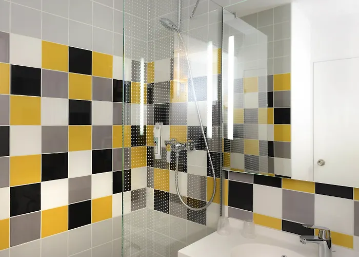 Ibis Styles Centre Historique 3* كان